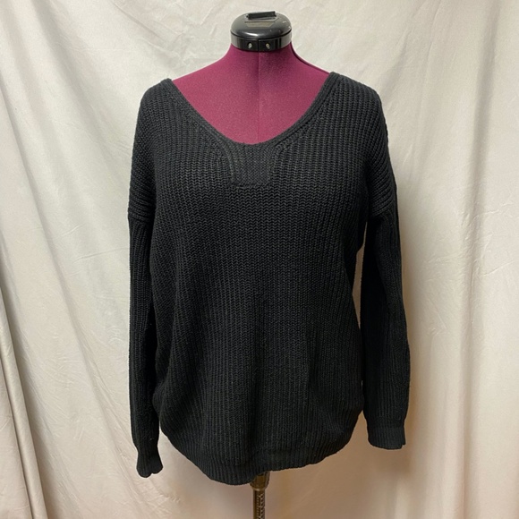 Eclipse, laced back, knit sweater - Picture 2 of 6